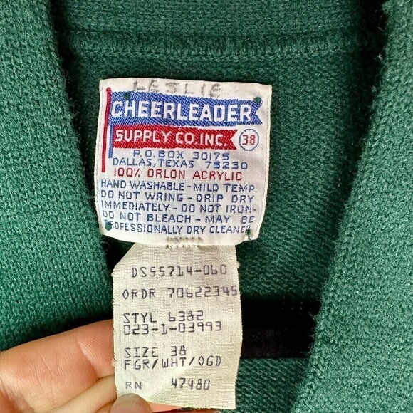 Vintage Women's Green Cardigan with Yellow Stripes - Picture 6 of 6